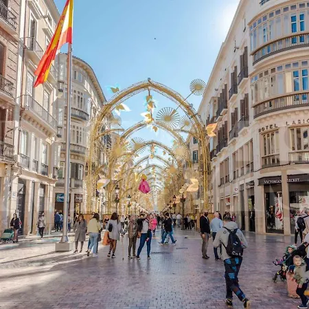 Inviting Apartment In Historic Center By Rems Malaga Exterior photo